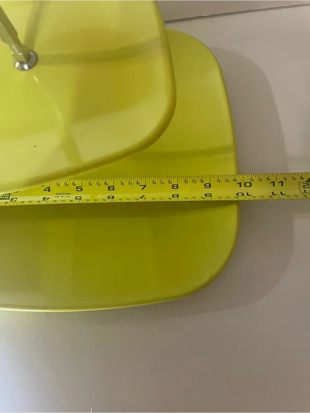 Two-Tier Serving Stand in Lime Green Arrowhead Everwear Melamine
